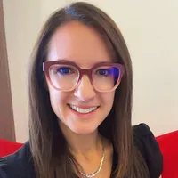 Linda, Optician and Co-Founder of Optique Eyewear